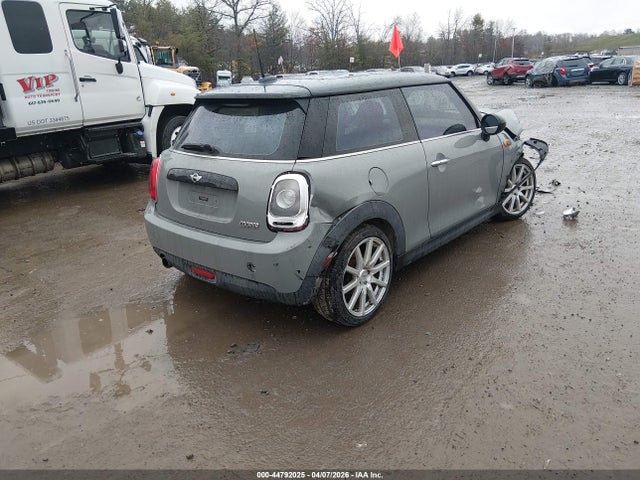 Продажа на аукционе авто 2017 Mini Hardtop Cooper, vin: WMWXP5C37H3B15847, номер лота: 44792025