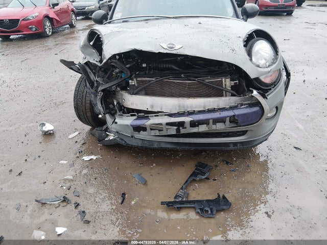 Продажа на аукционе авто 2017 Mini Hardtop Cooper, vin: WMWXP5C37H3B15847, номер лота: 44792025
