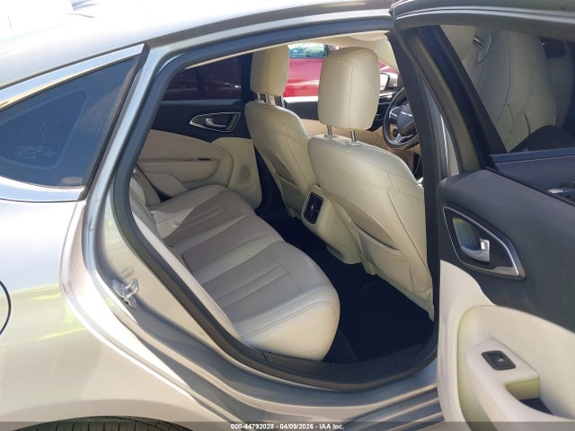 Продаж на аукціоні авто 2015 Chrysler 200 C, vin: 1C3CCCCBXFN703382, номер лоту: 44792028