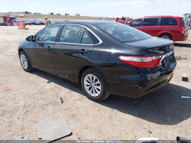 Toyota CAMRY LE 2017 4T1BF1FK9HU652234 Image 3