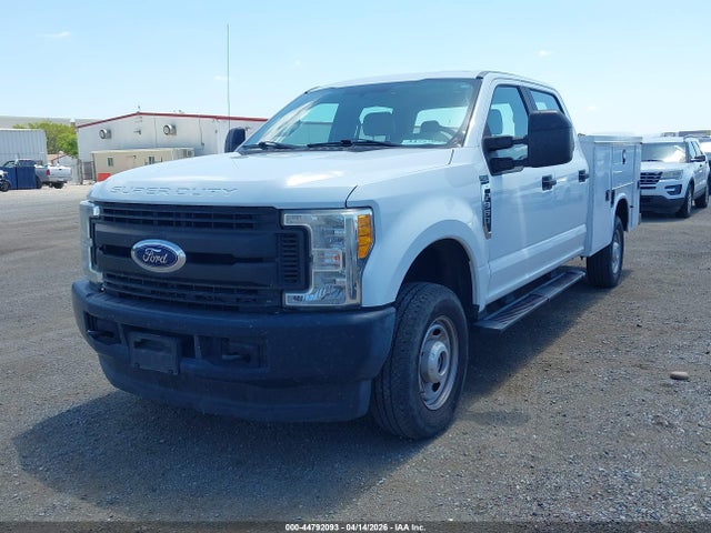 Ford F-350 Xl 2017 1FD8W3B60HED72825 Image 2
