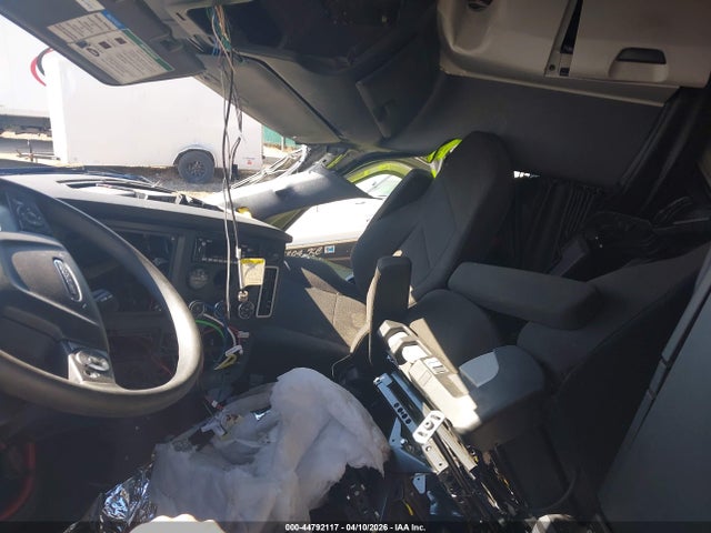 Продаж на аукціоні авто 2025 Freightliner New Cascadia 126, vin: 1FUJHHDR5SLWE2031, номер лоту: 44792117