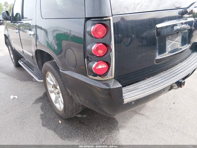 44792191 :رقم المزاد ، 1GKFC03239R240249 vin ، 2009 Gmc Yukon Denali مزاد بيع