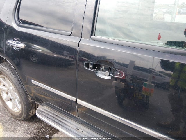 44792191 :رقم المزاد ، 1GKFC03239R240249 vin ، 2009 Gmc Yukon Denali مزاد بيع