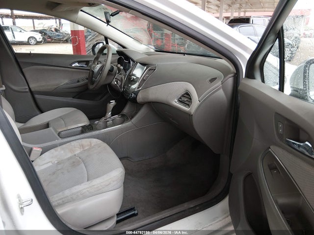 3G1BE6SM2HS570110 Chevrolet Cruze Lt Auto