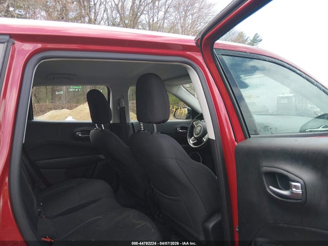 44792224 :رقم المزاد ، 3C4NJDAB5KT686102 vin ، 2019 Jeep Compass Sport 4x4 مزاد بيع