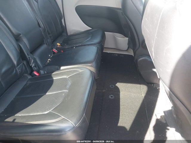 Продаж на аукціоні авто 2018 Chrysler Pacifica Touring L, vin: 2C4RC1BG6JR357317, номер лоту: 44792291