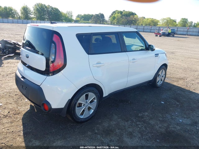 44792324 :رقم المزاد ، KNDJN2A26G7334987 vin ، 2016 Kia Soul مزاد بيع