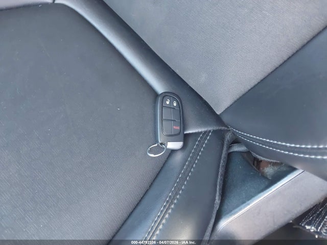 Продажа на аукционе авто 2019 Jeep Cherokee Latitude Plus Fwd, vin: 1C4PJLLB3KD208010, номер лота: 44792336