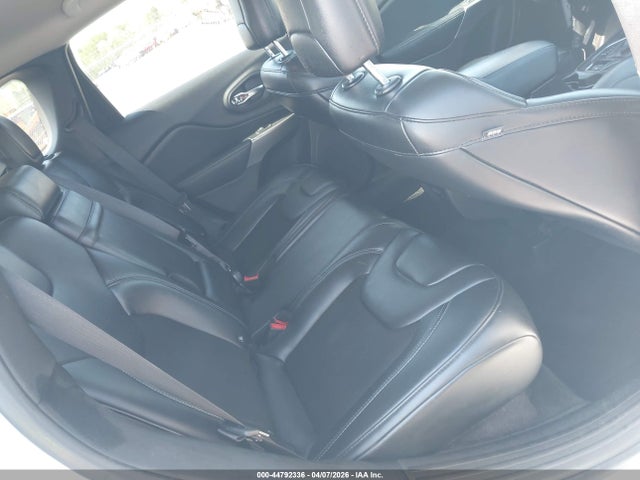 Продажа на аукционе авто 2019 Jeep Cherokee Latitude Plus Fwd, vin: 1C4PJLLB3KD208010, номер лота: 44792336