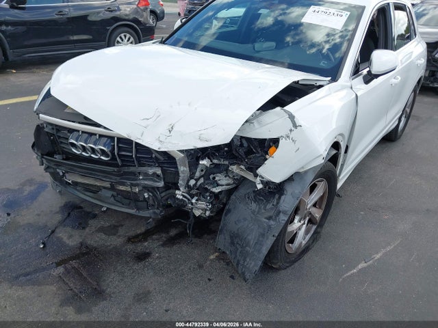 Продаж на аукціоні авто 2020 Audi Q3 Premium 45 Tfsi Quattro Tiptronic, vin: WA1AECF32L1023507, номер лоту: 44792339