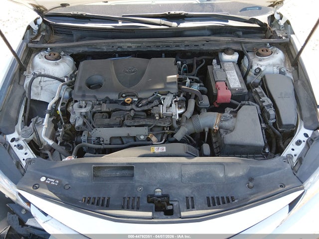 44792351 :رقم المزاد ، 4T1F11AK6LU338153 vin ، 2020 Toyota Camry Xle مزاد بيع
