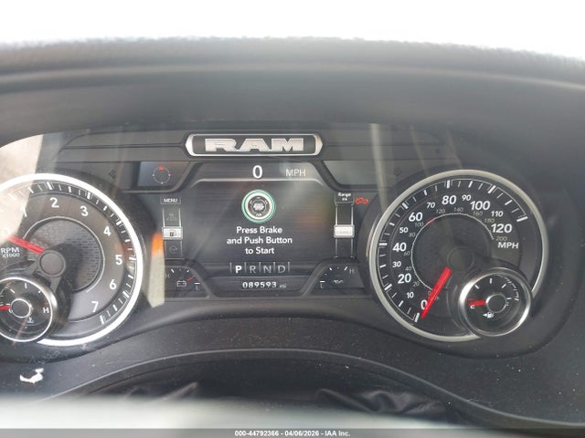 2022 Ram 1500 Big Horn  4x4 6'4 Box მანქანა იყიდება აუქციონზე, vin: 1C6SRFBT4NN300988, აუქციონის ნომერი: 44792366