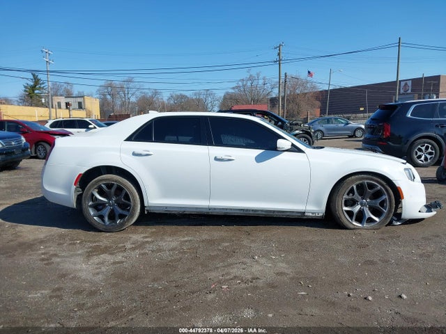 Auction sale of the 2021 Chrysler 300 300s, vin: 2C3CCABG8MH546006, lot number: 44792378