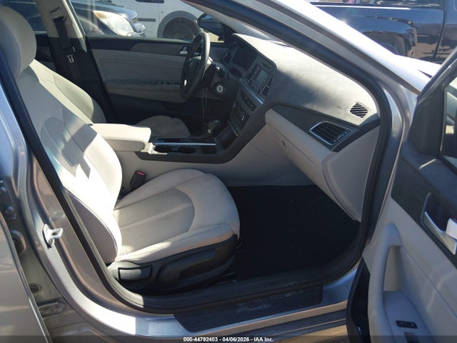 44792403 :رقم المزاد ، 5NPE34AF5FH035880 vin ، 2015 Hyundai Sonata Sport مزاد بيع