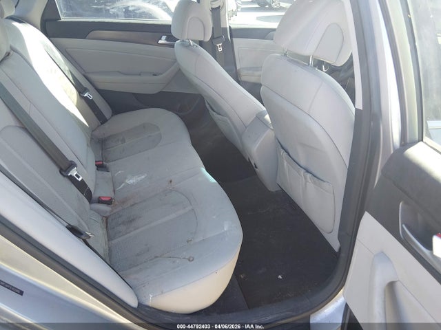 44792403 :رقم المزاد ، 5NPE34AF5FH035880 vin ، 2015 Hyundai Sonata Sport مزاد بيع