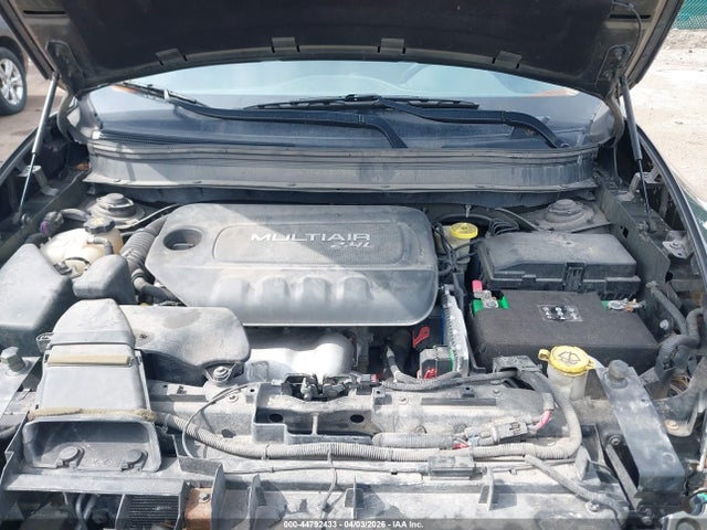 44792433 :رقم المزاد ، 1C4PJMCB5FW515694 vin ، 2015 Jeep Cherokee Latitude مزاد بيع