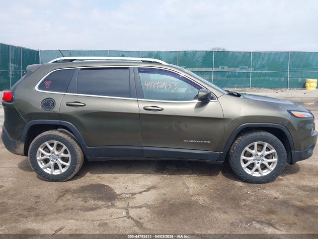 44792433 :رقم المزاد ، 1C4PJMCB5FW515694 vin ، 2015 Jeep Cherokee Latitude مزاد بيع