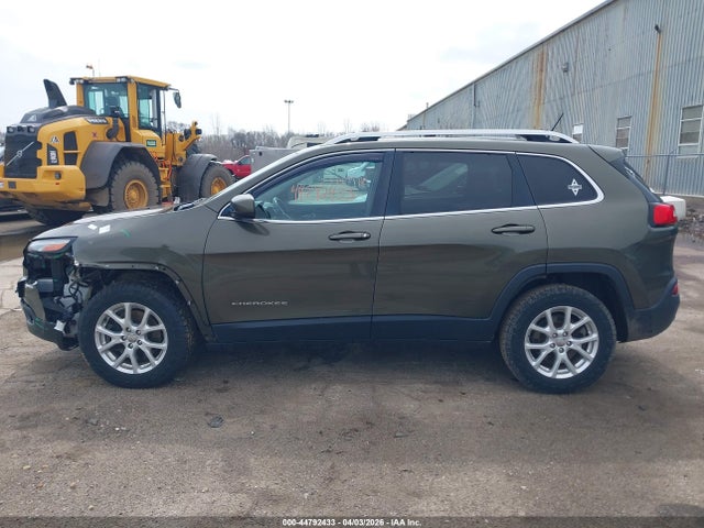 44792433 :رقم المزاد ، 1C4PJMCB5FW515694 vin ، 2015 Jeep Cherokee Latitude مزاد بيع
