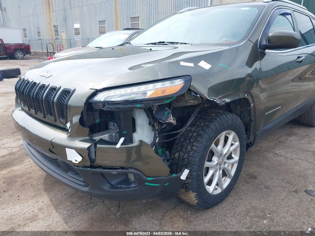 44792433 :رقم المزاد ، 1C4PJMCB5FW515694 vin ، 2015 Jeep Cherokee Latitude مزاد بيع