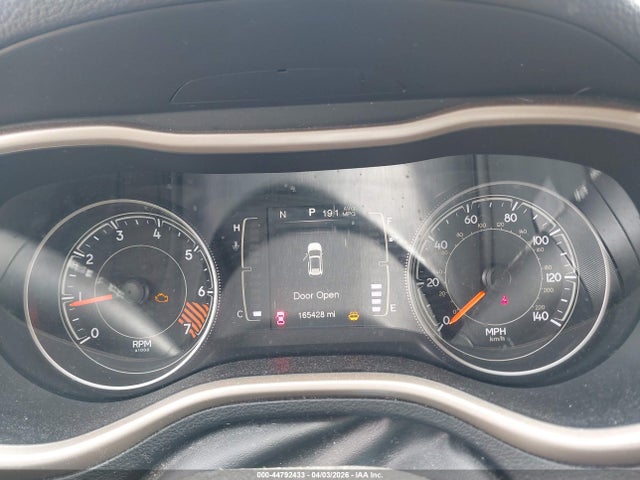 44792433 :رقم المزاد ، 1C4PJMCB5FW515694 vin ، 2015 Jeep Cherokee Latitude مزاد بيع