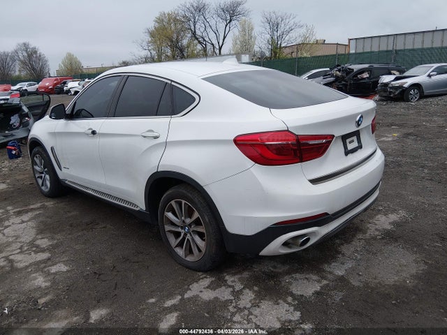 2015 BMW X6 5UXKU2C55F0F94708 Photo 2