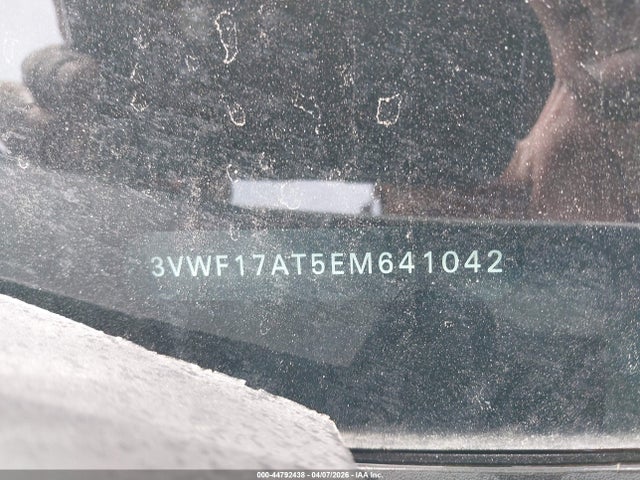 Продаж на аукціоні авто 2014 Volkswagen Beetle 1.8t Entry, vin: 3VWF17AT5EM641042, номер лоту: 44792438