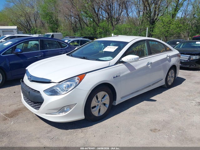 Продаж на аукціоні авто 2015 Hyundai Sonata Hybrid, vin: KMHEC4A49FA134526, номер лоту: 44792451