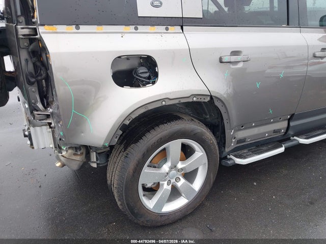 SALEJ7EX8P2150866 Land Rover Defender 110 S