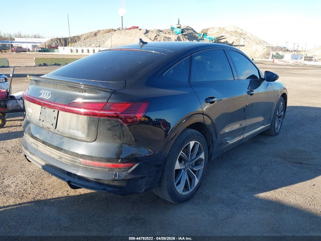 2021 Audi E-tron Sportback Premium Plus Quattro მანქანა იყიდება აუქციონზე, vin: WA12ABGE1MB026257, აუქციონის ნომერი: 44792522