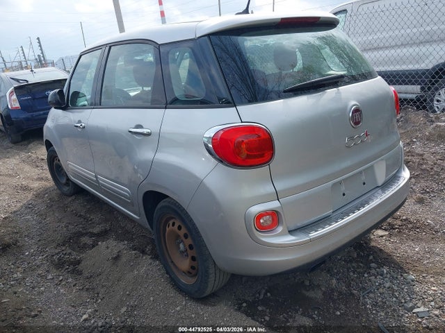 2015 FIAT 500L ZFBCFAAH7FZ033042 Photo 2