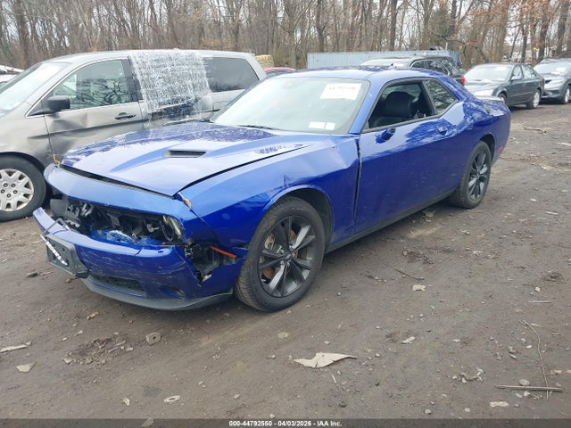 2022 Dodge Challenger Sxt Awd მანქანა იყიდება აუქციონზე, vin: 2C3CDZGGXNH204529, აუქციონის ნომერი: 44792550