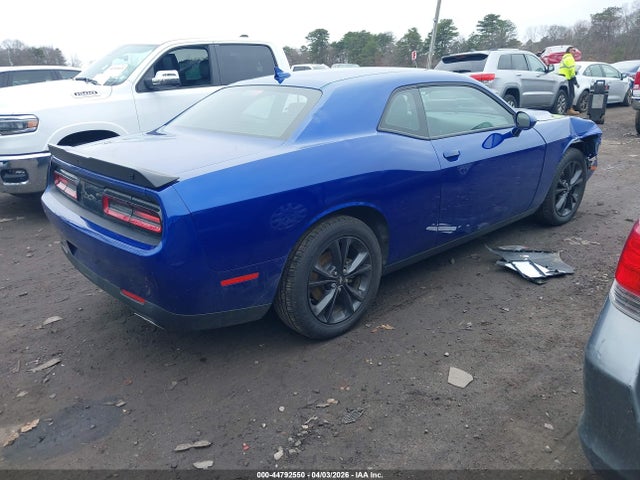 2022 Dodge Challenger Sxt Awd მანქანა იყიდება აუქციონზე, vin: 2C3CDZGGXNH204529, აუქციონის ნომერი: 44792550