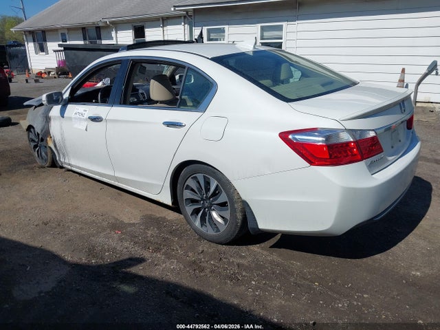 2014 Honda Accord Hybrid Ex-l მანქანა იყიდება აუქციონზე, vin: 1HGCR6F52EA004868, აუქციონის ნომერი: 44792562
