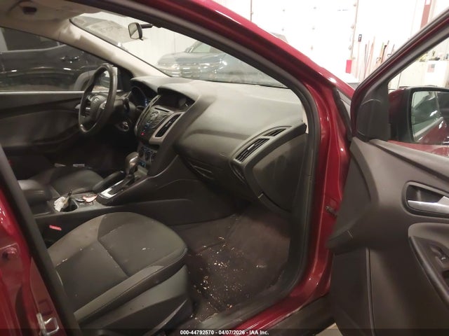 44792570 :رقم المزاد ، 1FADP3F28EL245938 vin ، 2014 Ford Focus Se مزاد بيع