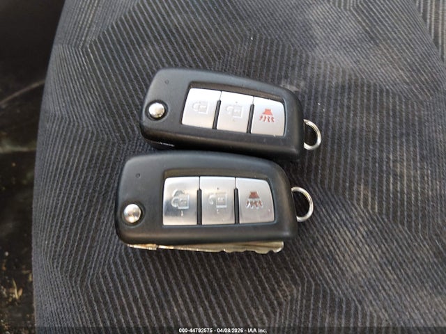 Продажа на аукционе авто 2015 Nissan Rogue S, vin: KNMAT2MV6FP510849, номер лота: 44792575