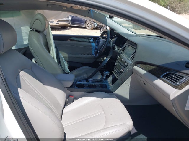 Продажа на аукционе авто 2016 Hyundai Sonata Hybrid Limited, vin: KMHE34L1XGA017168, номер лота: 44792587