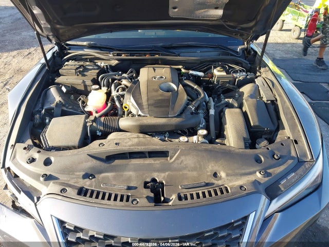 44792596 :رقم المزاد ، JTHAA1D25M5117616 vin ، 2021 Lexus Is 300 مزاد بيع