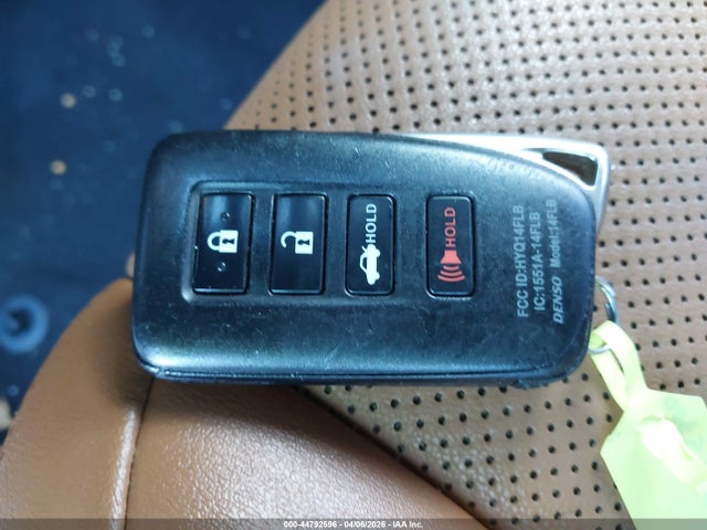 44792596 :رقم المزاد ، JTHAA1D25M5117616 vin ، 2021 Lexus Is 300 مزاد بيع