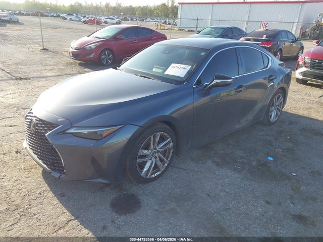 44792596 :رقم المزاد ، JTHAA1D25M5117616 vin ، 2021 Lexus Is 300 مزاد بيع