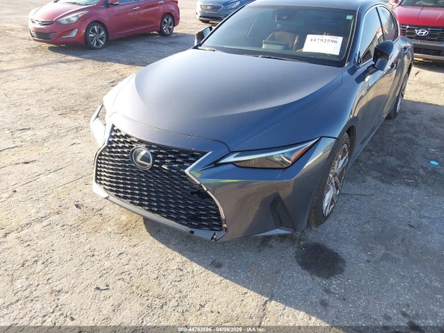 44792596 :رقم المزاد ، JTHAA1D25M5117616 vin ، 2021 Lexus Is 300 مزاد بيع