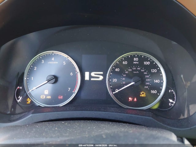 44792596 :رقم المزاد ، JTHAA1D25M5117616 vin ، 2021 Lexus Is 300 مزاد بيع