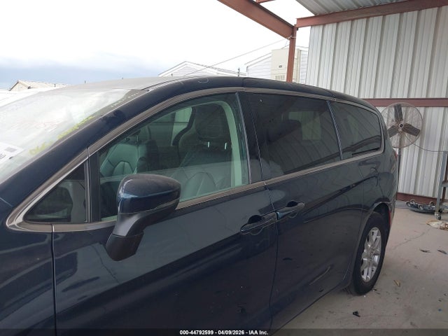 Продаж на аукціоні авто 2023 Chrysler Pacifica Touring L, vin: 2C4RC1BGXPR628176, номер лоту: 44792599
