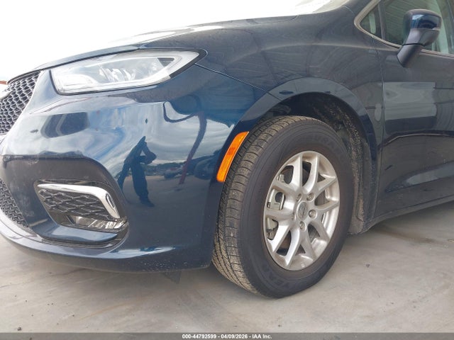 Продаж на аукціоні авто 2023 Chrysler Pacifica Touring L, vin: 2C4RC1BGXPR628176, номер лоту: 44792599