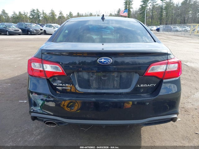 Subaru Legacy 2.5i Premium 2018 4S3BNAC61J3021830 Image 16