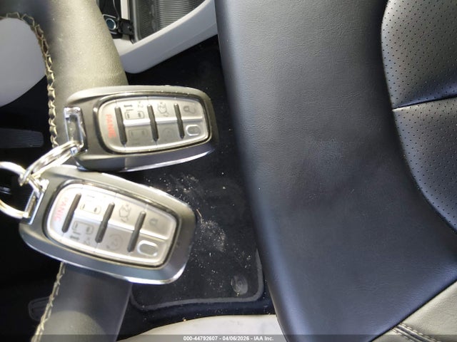 Продажа на аукционе авто 2023 Chrysler Pacifica Touring L, vin: 2C4RC1BGXPR597589, номер лота: 44792607