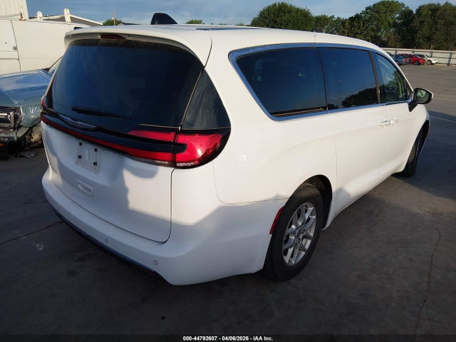 Продажа на аукционе авто 2023 Chrysler Pacifica Touring L, vin: 2C4RC1BGXPR597589, номер лота: 44792607