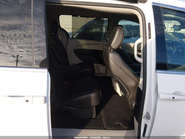 Продажа на аукционе авто 2023 Chrysler Pacifica Touring L, vin: 2C4RC1BGXPR597589, номер лота: 44792607