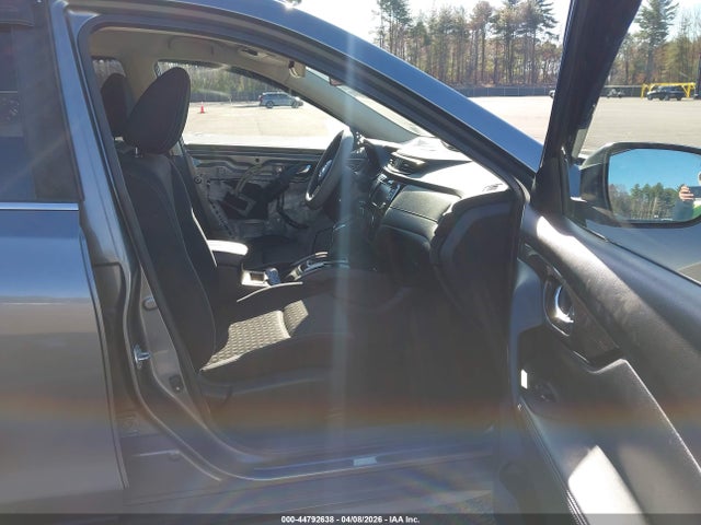 2019 Nissan Rogue S მანქანა იყიდება აუქციონზე, vin: JN8AT2MVXKW376321, აუქციონის ნომერი: 44792638