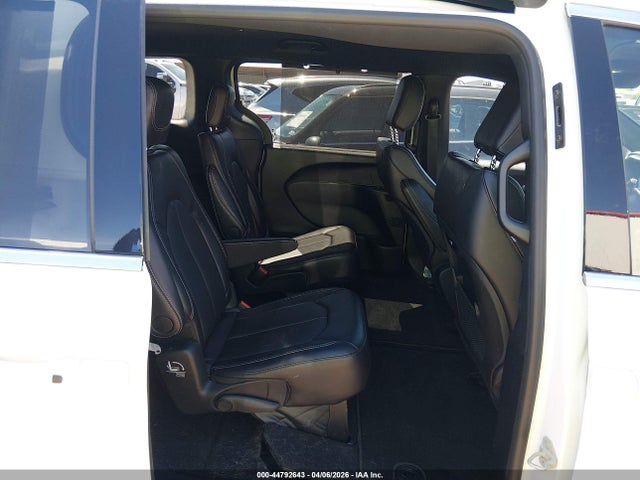 2026 CHRYSLER PACIFICA 2C4RC1BG1TR200930 Photo 7